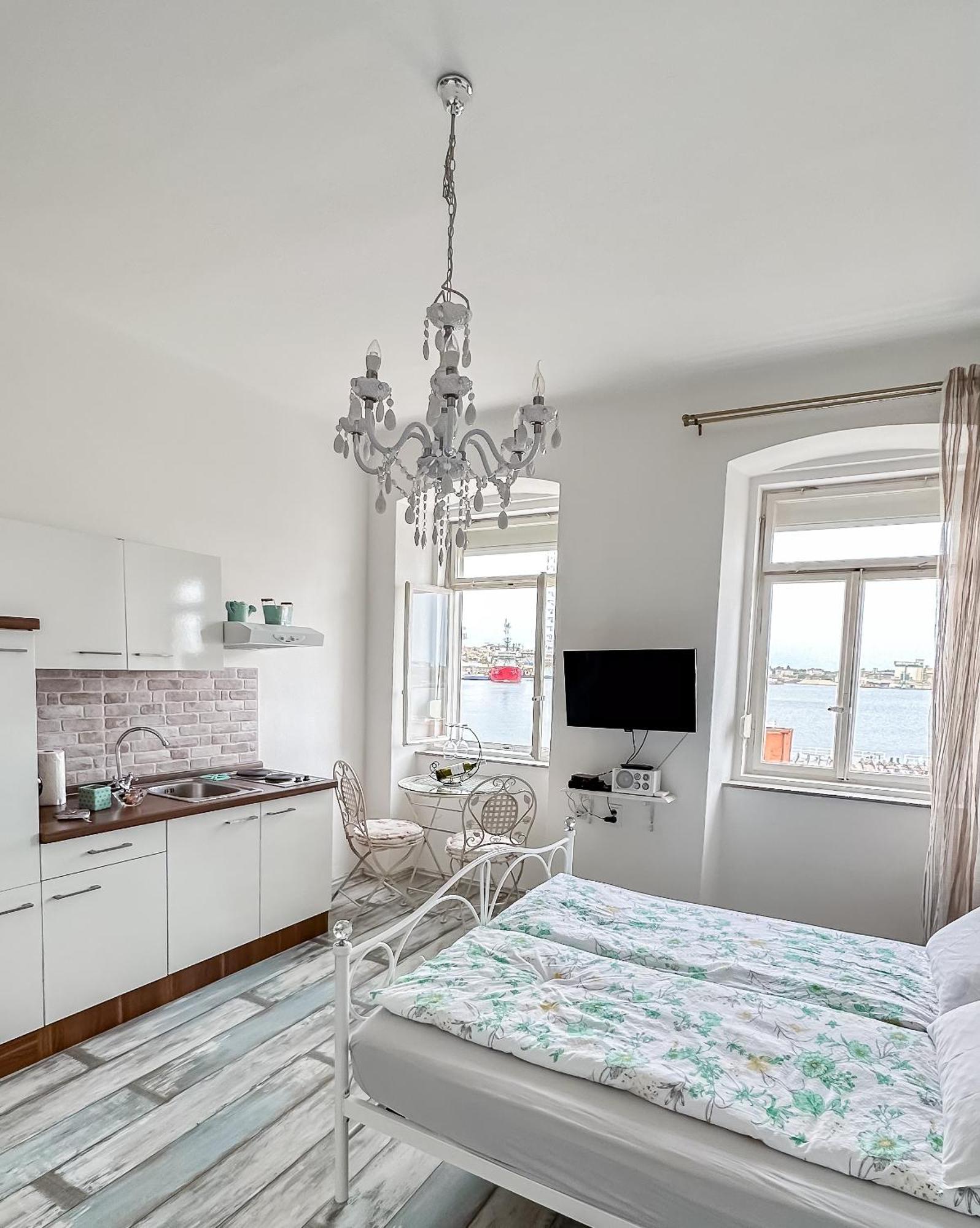 Main Square Apartments Pula Extérieur photo